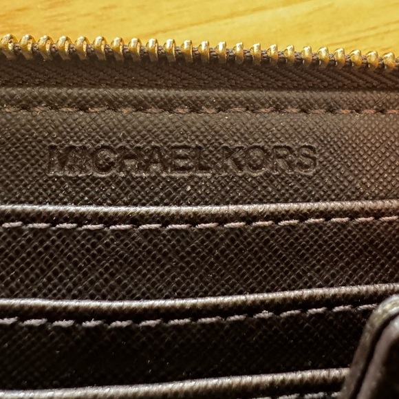 Michael Kors Brown Leather Logo Wallet - Picture 6 of 6